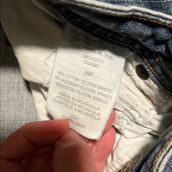 Lee Women's Denim Capris - Picture 3 of 4